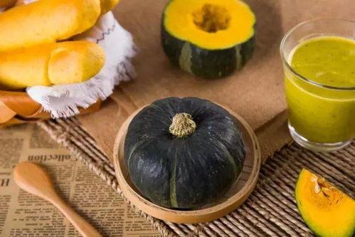 肚脐小师妹吃瓜,肚脐小师妹的瓜田奇遇记