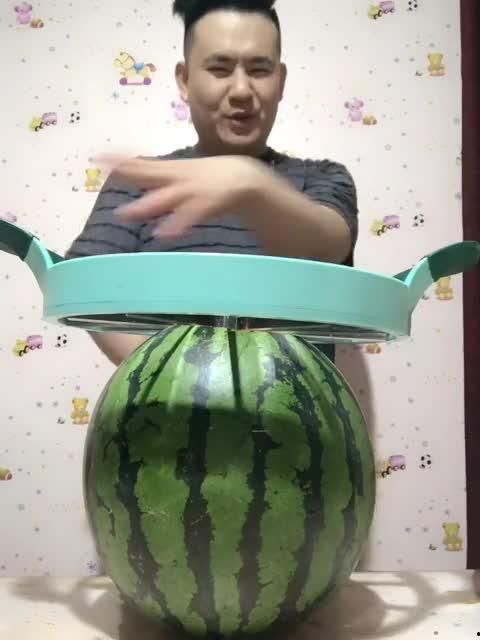 吃瓜鼻子变形,揭秘奇特现象背后的科学奥秘