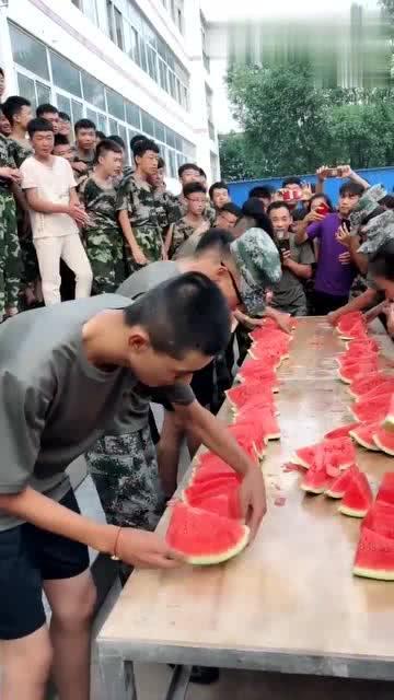 吃瓜队的人,揭秘娱乐圈背后的故事与真相