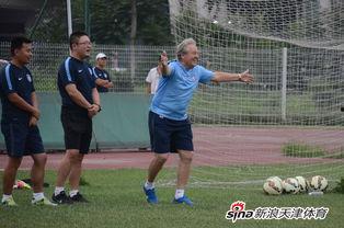 足球队吃瓜,揭秘球场背后的趣味故事