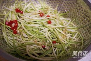 角瓜能凉拌吃,角瓜凉拌，家常美味新体验