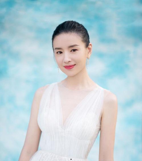 董洁现在的吃瓜,娱乐圈再掀波澜